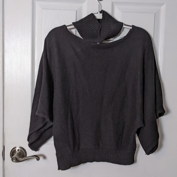 Like-New 2 Piece Silk Angora Black Knit INC Statement Sleeve Sweater Size Small - Picture 3 of 8